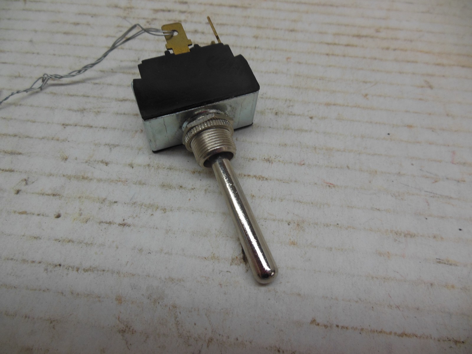 FORAGE HARVESTER POWER CHUTE MOMENTARY TOGGLE SWITCH