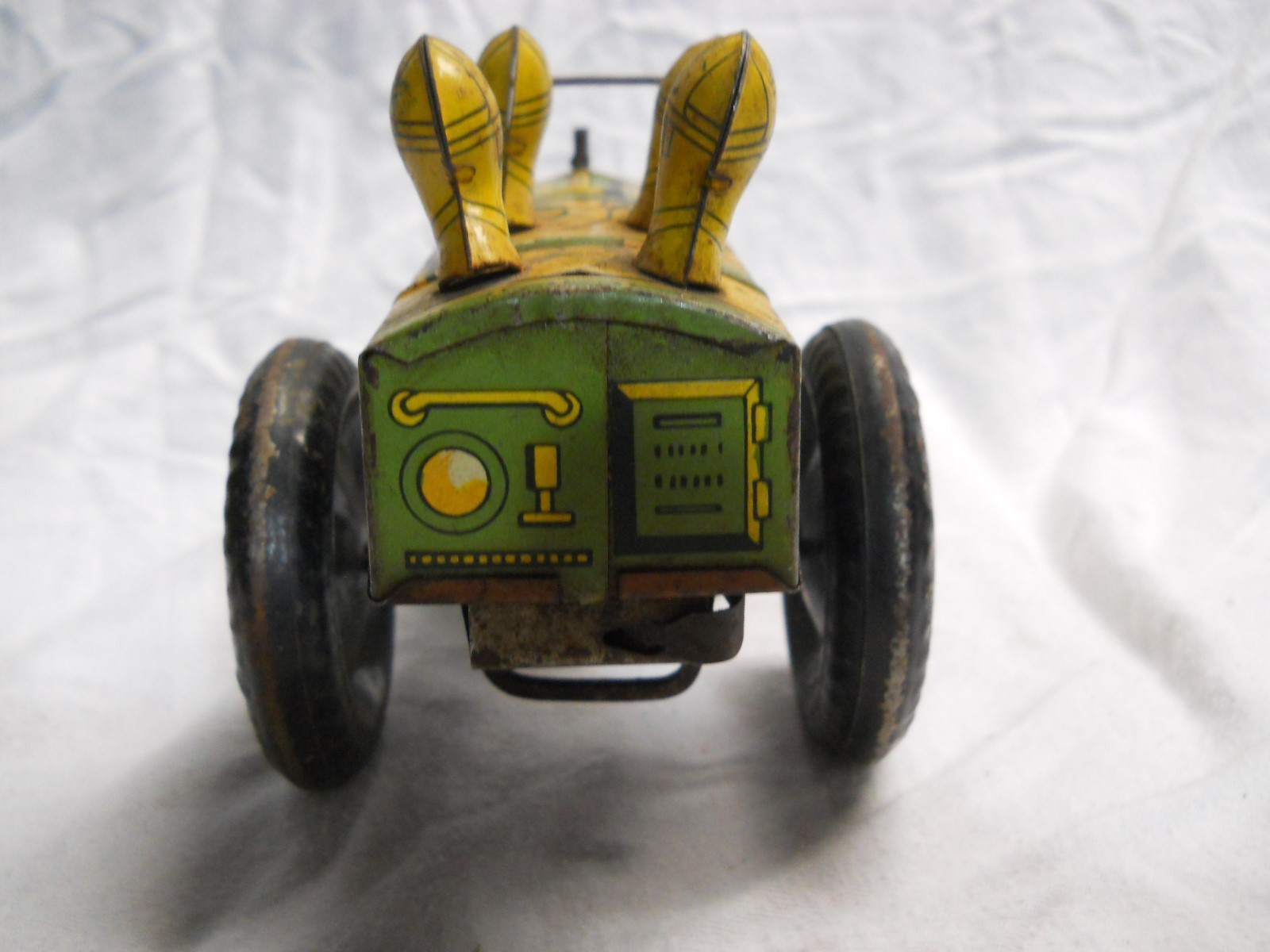 Antique 1940's Marx Wind-up 4 Man Jumping Jeep 22 C  Works Perfectly