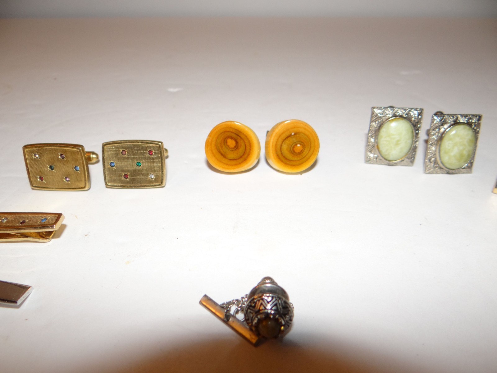 Lot of Men's Cuff Links & Tie Clasps