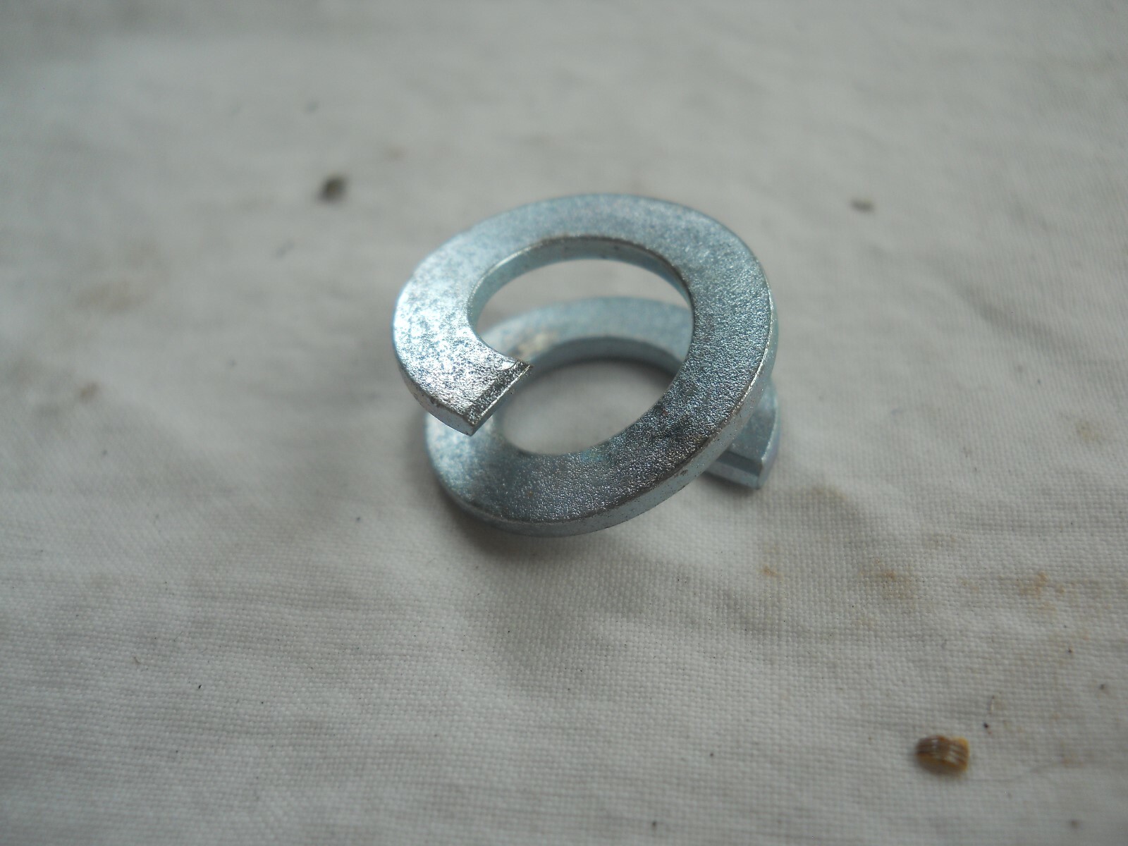 Honda NOS, SL125, CB125, Z50, QA50, CB200, XL100, Spring Honda NOS, SL125, CB125, Z50, QA50, CB200, XL100, Spring