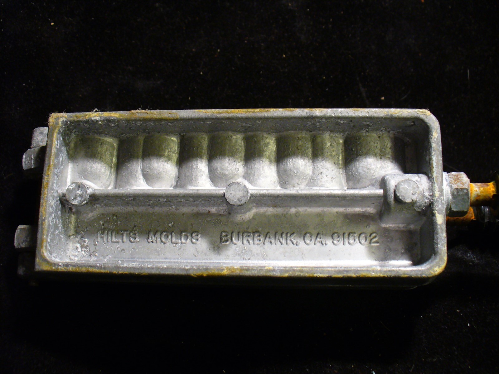 3 NEW HILTS 3/8  MOLD ROUND HEAD JIG  MOLD 2/0 TO 4/0 H00K TROUT-38-5 REDUCED