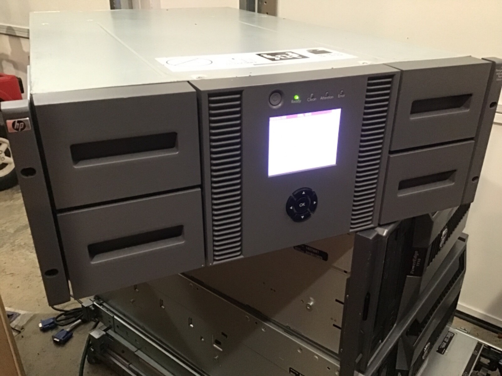 その他 HP 378468-002 StorageWorks Ultrium 448 HP 378468-002 DW017-69202 STORAGEWORKS ULTRIUM 448 LTO-2
