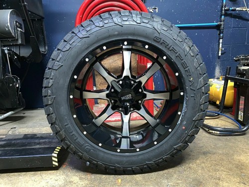20x10 Moto Metal MO970 285/55R20 Fuel AT Wheels Rim Tires