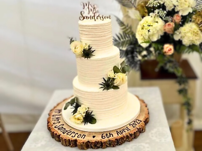 Personalised wooden cheap cake stand