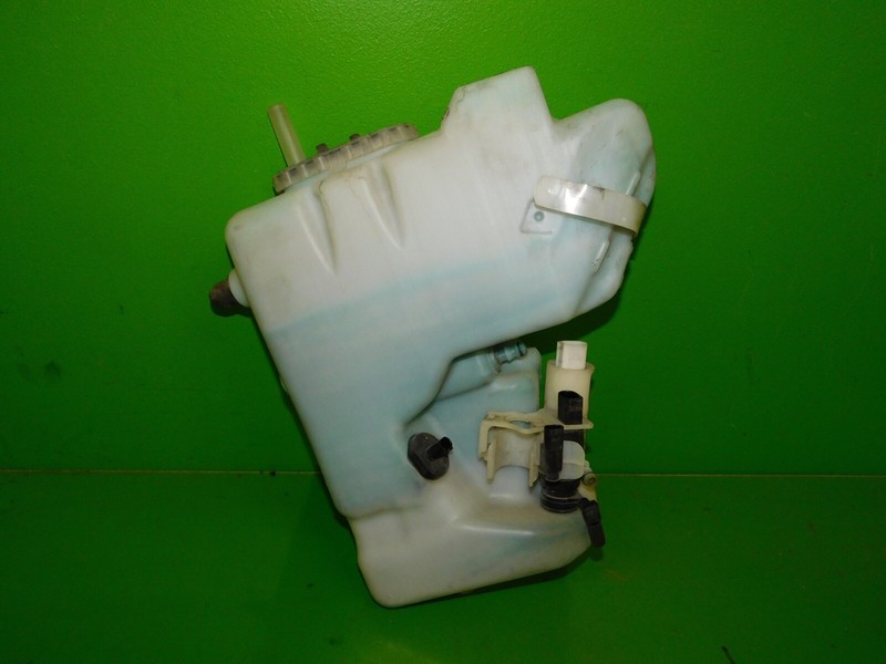 06-11 CLS 550 63 W219 OEM 2118601460 main washer wiper fluid reservior tank pump