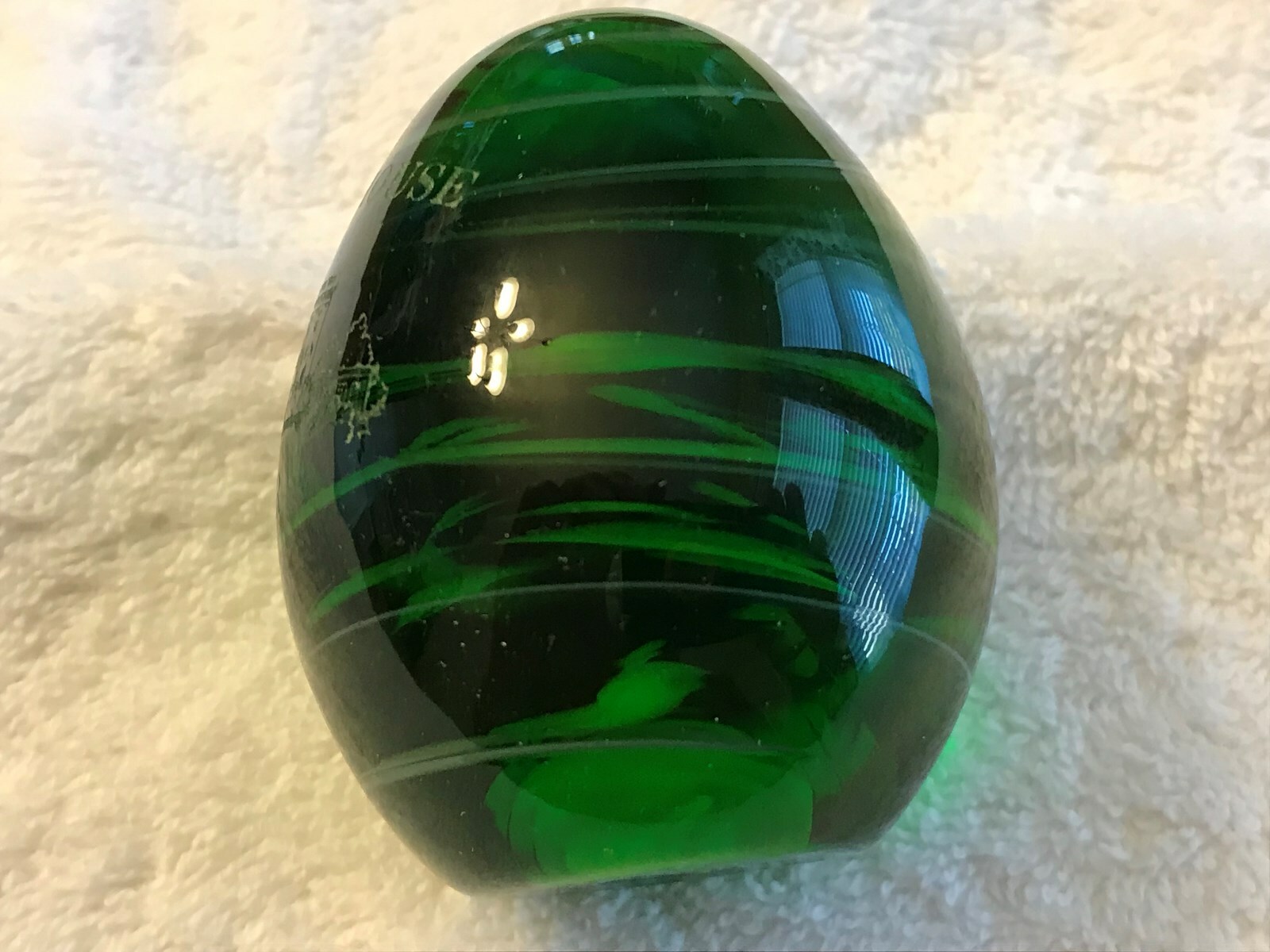 2003 White House Easter Egg / Green Swirl Glass
