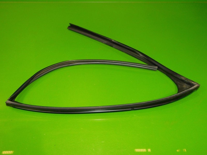 06-13 IS250 IS350 OEM driver left rear back door window glass rubber seal strip