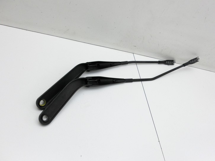 BMW X1 E84 LCI 12-15 2x Scheibenwischer Wischarm Vorne BMW X1 E84 LCI 12-15 29.10.2012 9449999 61619449999 gebraucht Vorschau 4