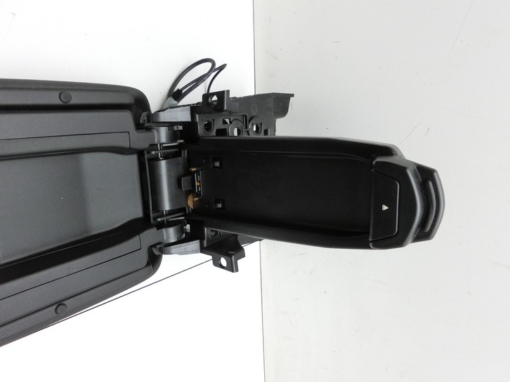 BMW X1 E84 LCI 12-15 Armlehne Mittelarmlehne Auflage BMW X1 E84 LCI 12-15 29.10.2012 2993643 51162993643 gebraucht Vorschau 5