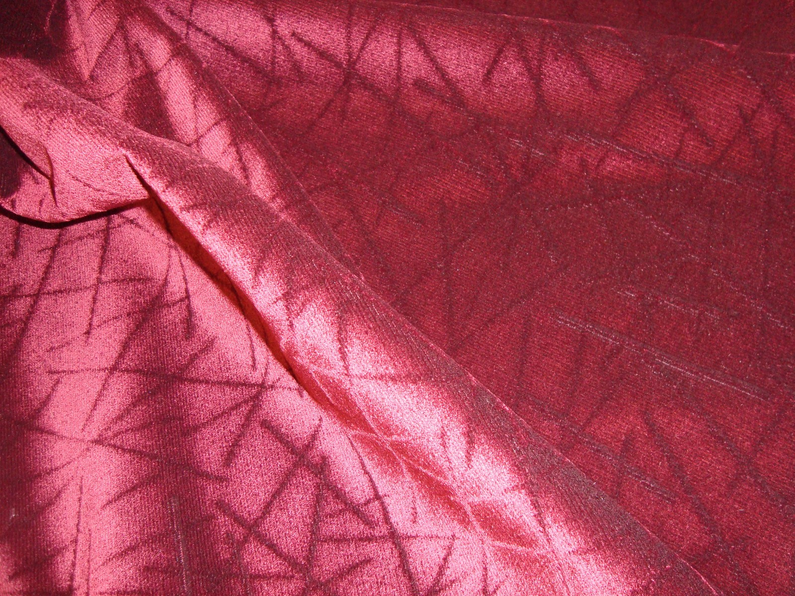 ONE Yd LEE JOFA  VELVET FIDDLESTIX Red Wine UPHOLSTERY FABRIC 54