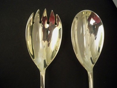 VINTAGE SALAD SET FORK AND SPOON SILVERPLATED WOODEN HANDLES
