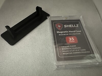 CARD SHELLZ MAGNETIC ONE TOUCH HARD CASE 35 point.  With 35pt Cardshellz Stand