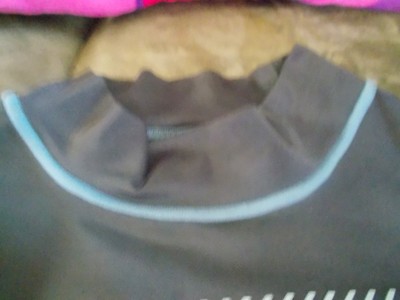 Rash Guard boys XS 4/5 Black with skull  UPF 50  reduce risk of sunburn