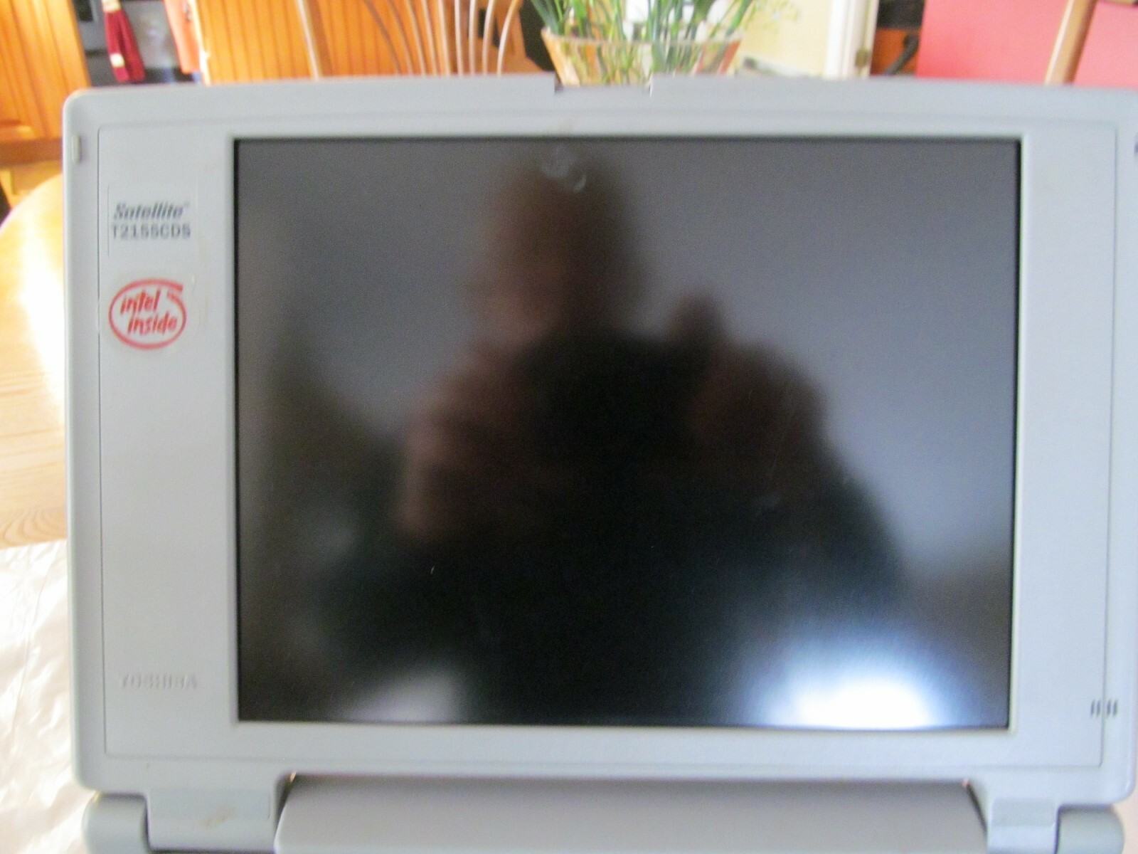 TOSHIBA T2155CDS/520 LAPTOP ( sold as is)
