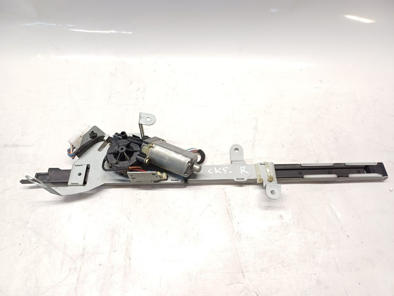 Mercedes Clk W209 Gurtgeber Gurtbringer Gurt Halter Rechts A2038600282