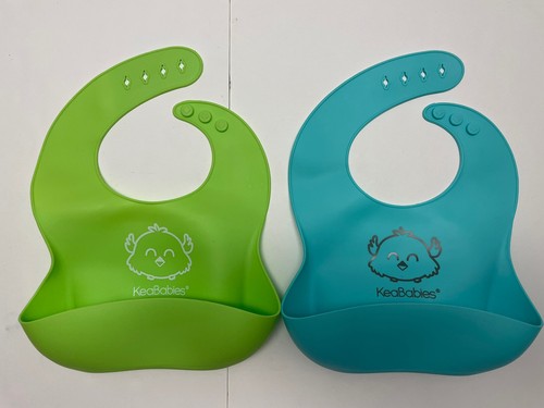 Set Of 2 Silicone Baby Bibs Happy Healthy Parent Stain Protection Blue Green NEW