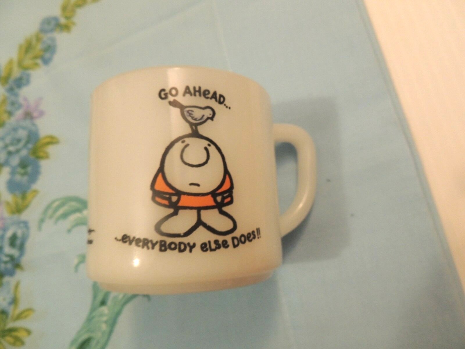 VTG ZIGGY FEDERAL HEAT PROOF MILK GLASS COFFEE MUG BIRD TOM WILSON CARTOON CUP