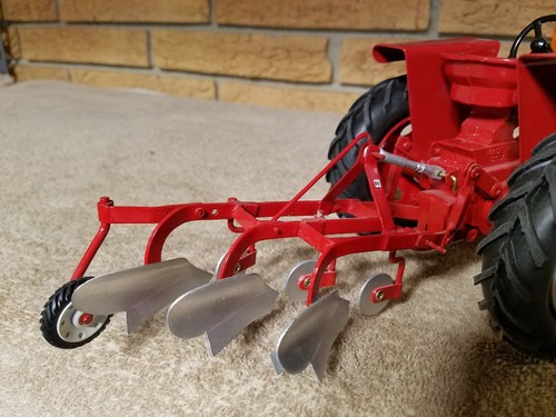 International Farmall 544/ with Flat Bottom Plow . 1/16 Scale Made In USA