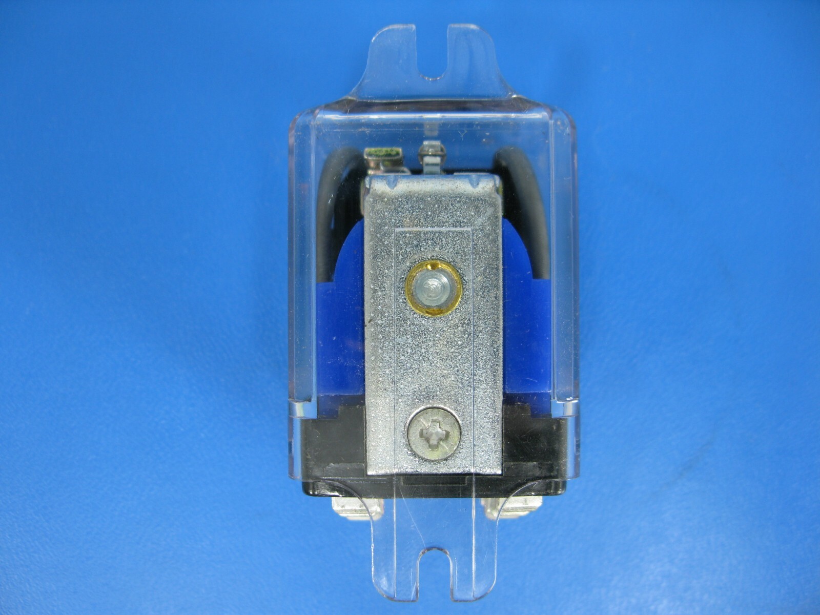 (1) NEW DELTROL CORP 2084484 275F102C120A 25 AMP 28 VDC/300 VAC DPDT RELAY