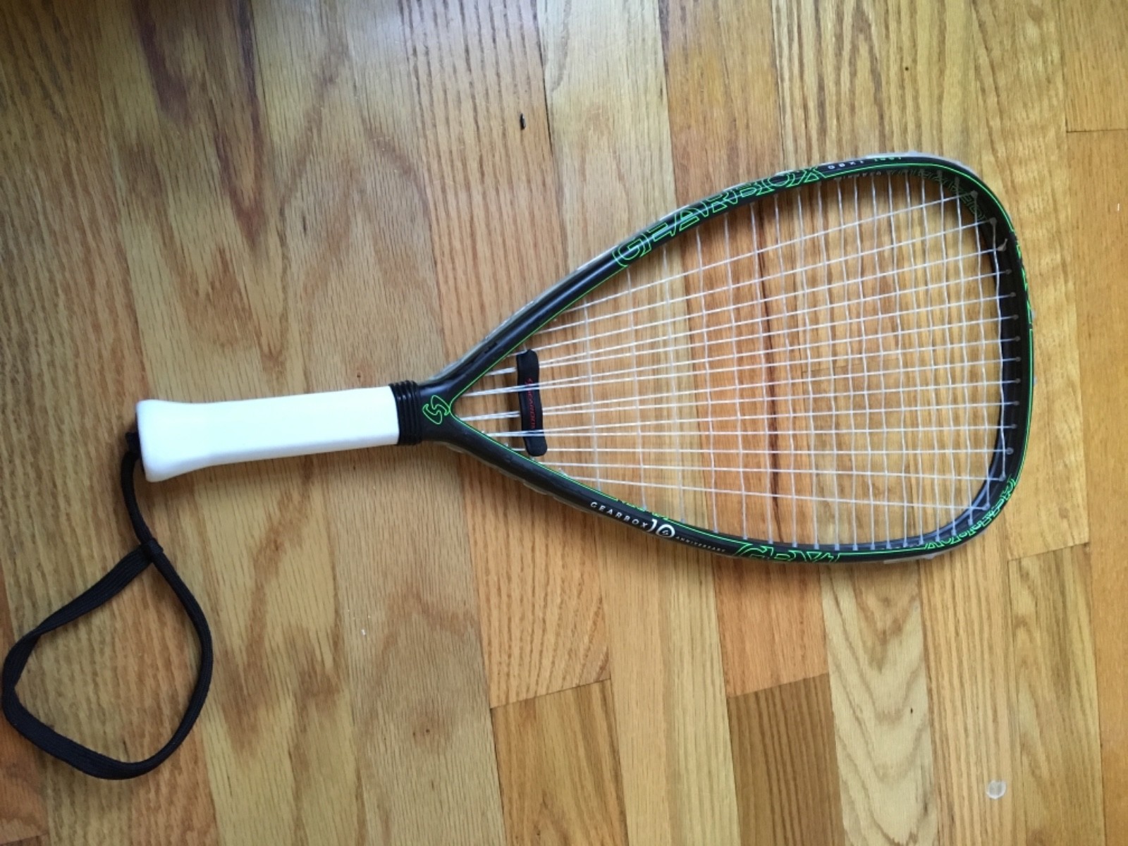 GEARBOX 2018 GBX1 165T, BLACK RACQUETBALL RACKET w GREEN DETAILING.