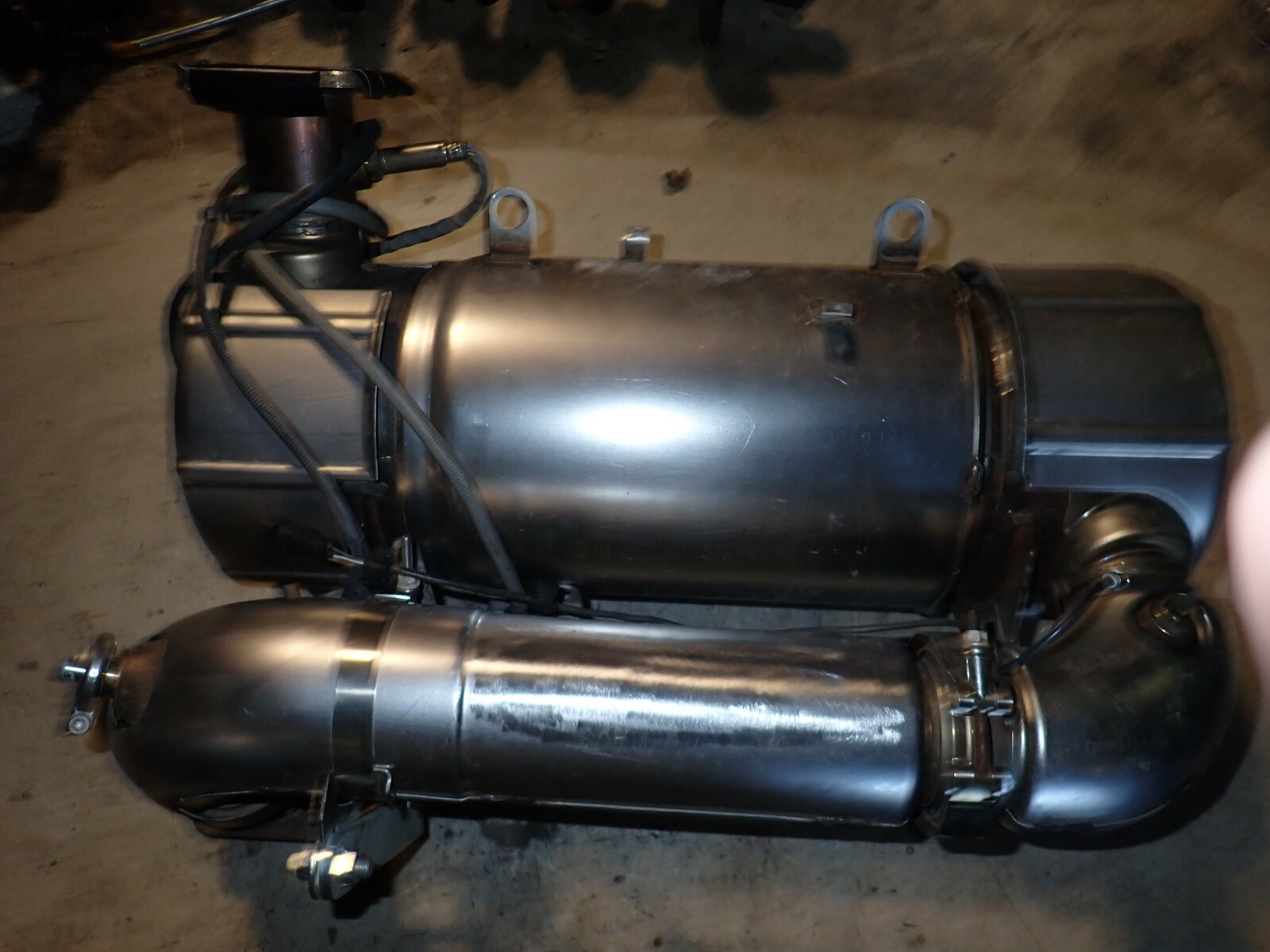 Caterpillar CAT C3.8 Diesel Engine Catalyst Assembly Caterpillar CAT C3.8 Diesel Engine Catalyst Assembly