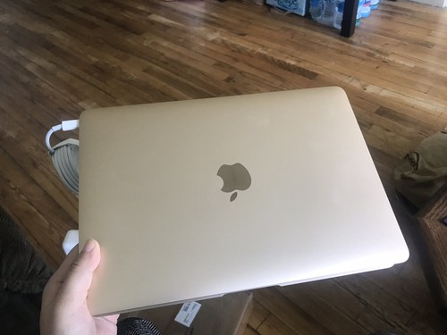 Apple MacBook 12 inch Laptop - MNYL2LL/A (June, 2017, Gold