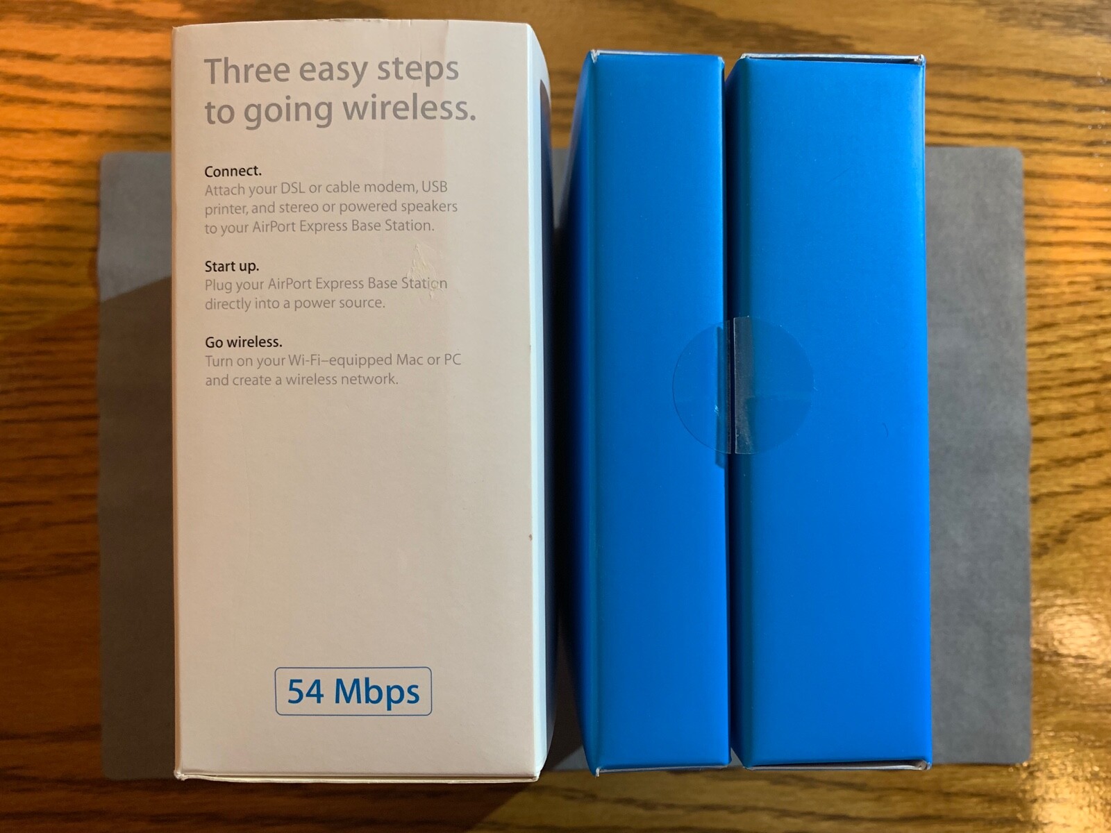 APPLE 2004 AIRPORT EXPRESS BASE STATION MODEL A1084 MINT CONDITION!