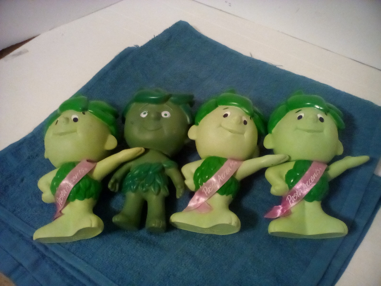 4 little vintage sprouts promotional toy figure soft vinyl 1996, 7 inches