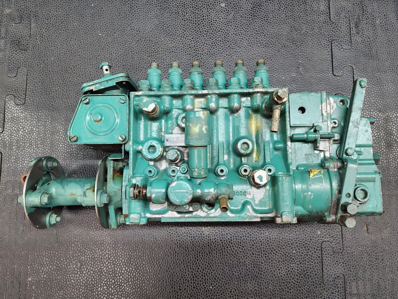 VOLVO PENTA TAMD71B USED BOSCH INJECTION PUMP 864068 3803771 VOLVO PENTA TAMD71B USED BOSCH INJECTION PUMP 864068 3803771