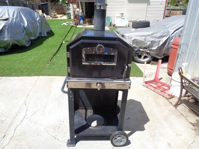 GAS BBQ PIZZA OVEN NO GAS BOTTLE BBQ Gumtree Australia 