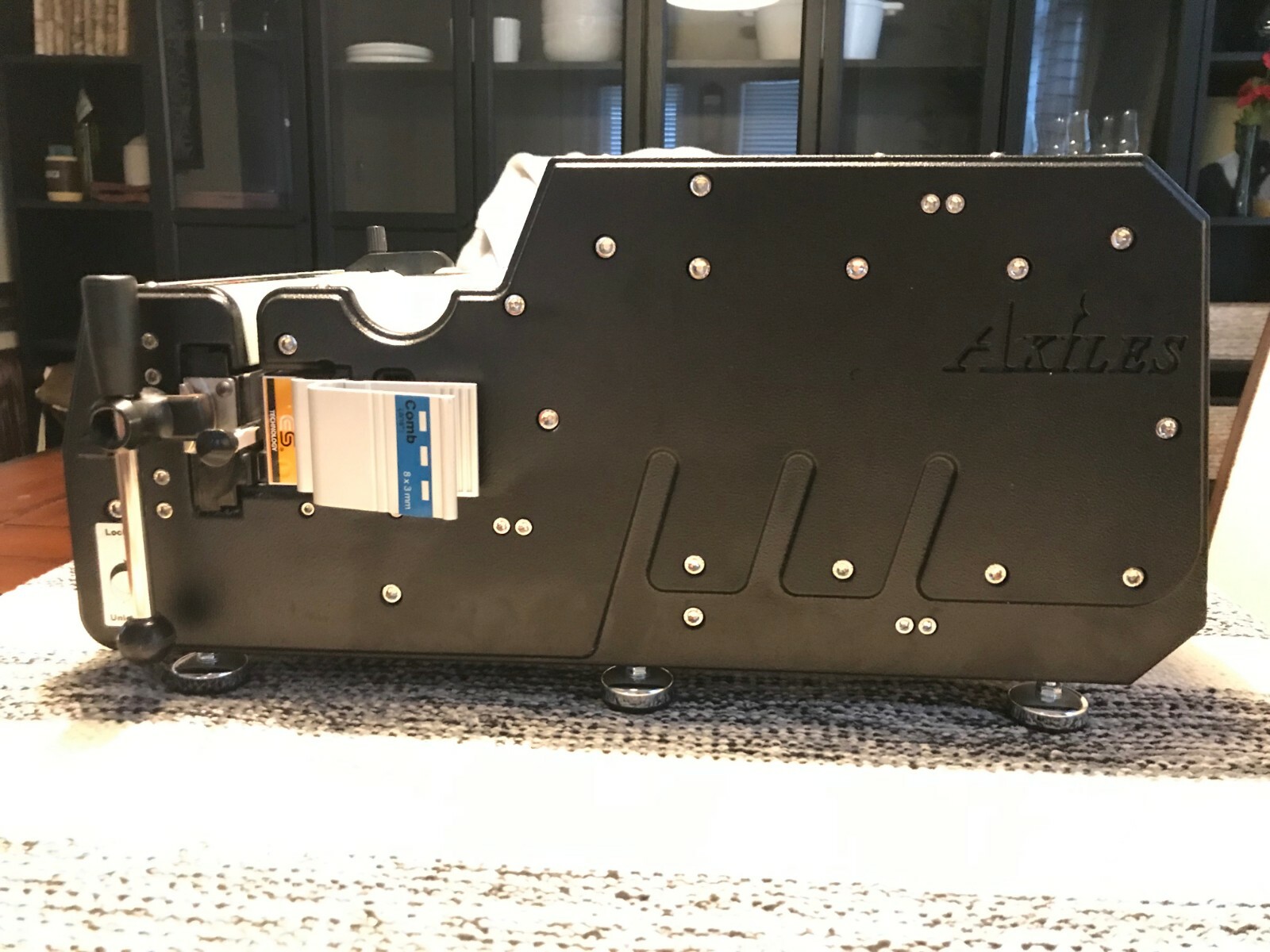 Akiles VersaMacSuper Duty Electric Modular Punch with Interchangeable Die