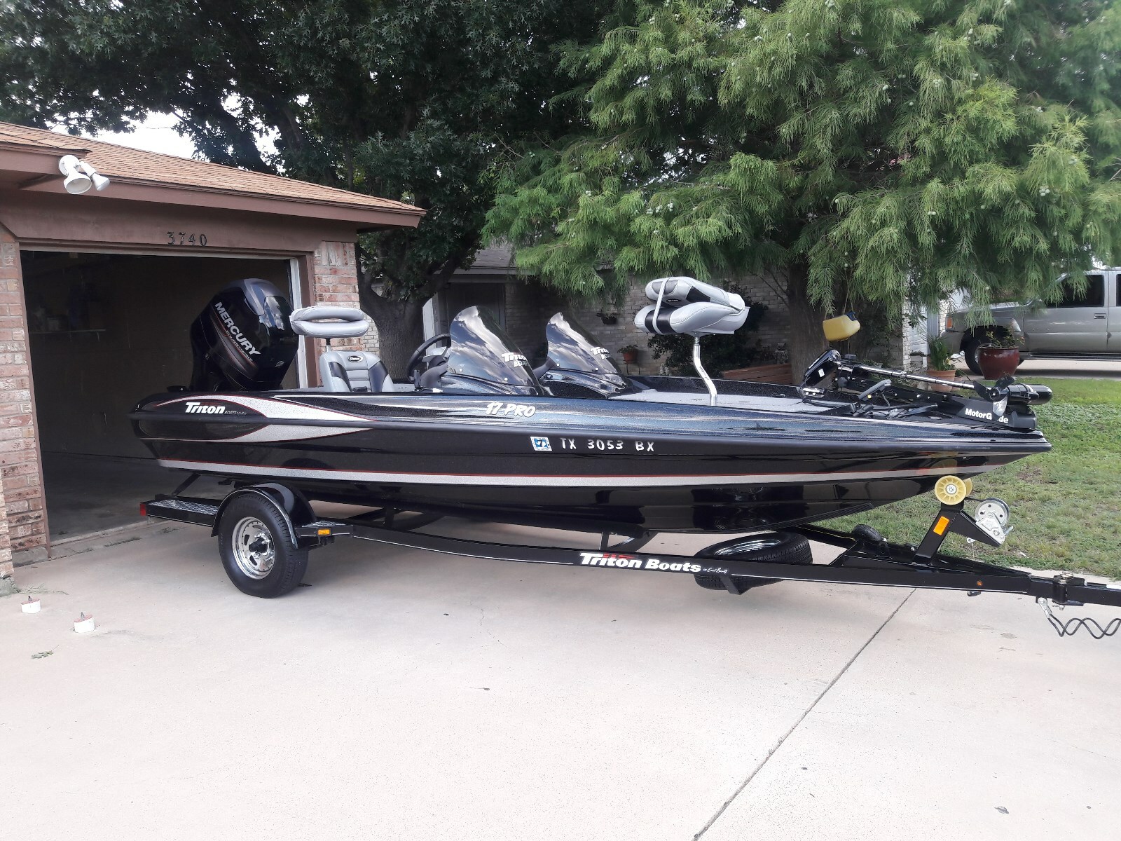 2013 Triton 17PRO Bass Boat with 115 Mercury 4 Stroke & Trailer