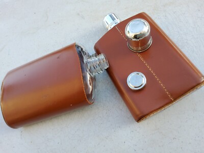 Vintage  Glass Flask in a Dopp Leather Case with 2 additional tin shot cups Lot 