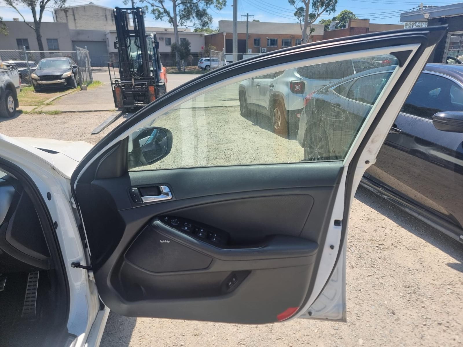 KIA OPTIMA TF 10/2013-10/2015 LEFT DOOR MIRROR POWER FOLD NON-BLIND SPOT - thumbnail 2