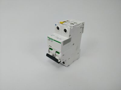 Schneider Electric Acti9 iC60H C 2A Circuit Breaker