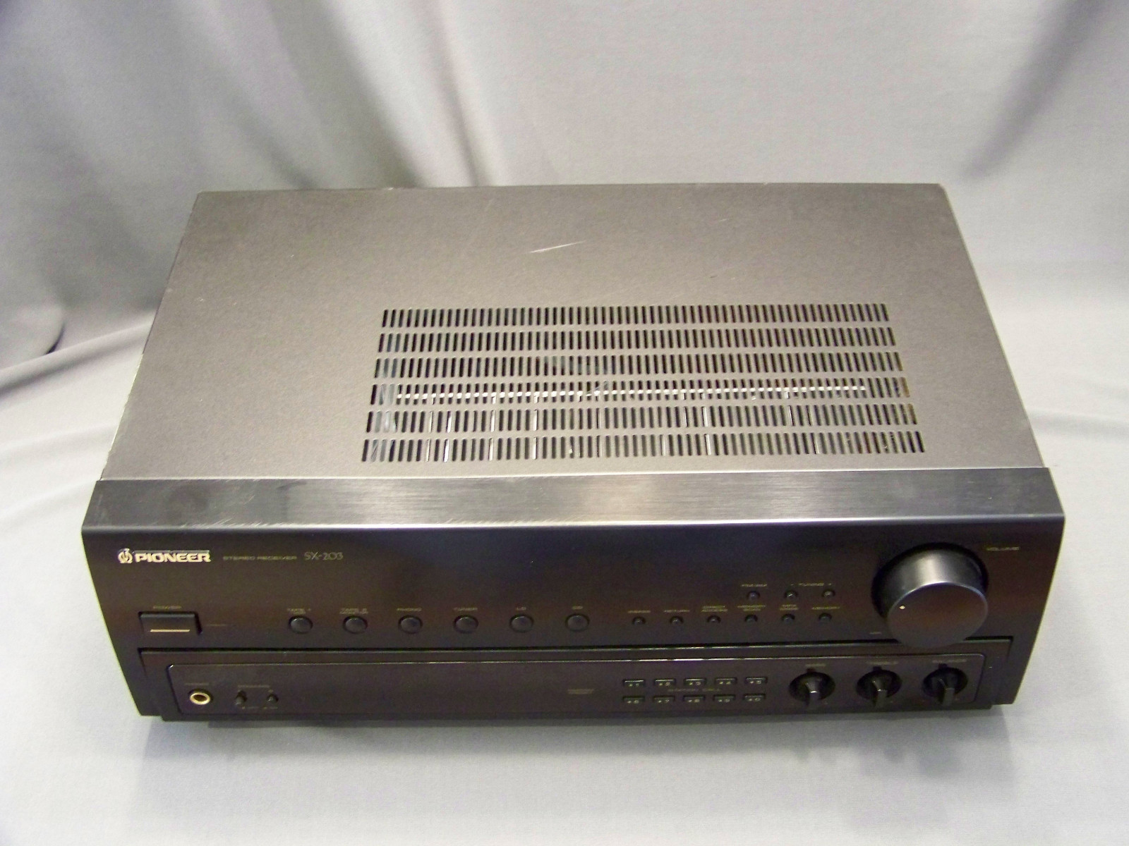 Vintage Pioneer receiver AM FM SX-203 Tested