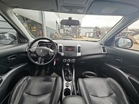 Peugeot 4007 GP 07-12 Ablagefach Staufach Fach Brillenfach Peugeot 4007 GP 07-12 27.09.2007 748599 gebraucht Vorschau 8