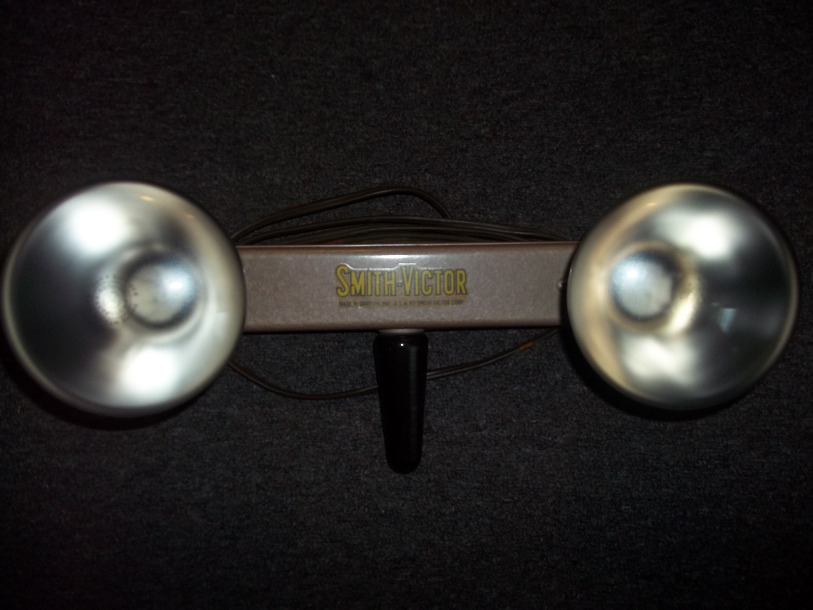 Vintage 2 Socket Light Bar SMITH VICTOR