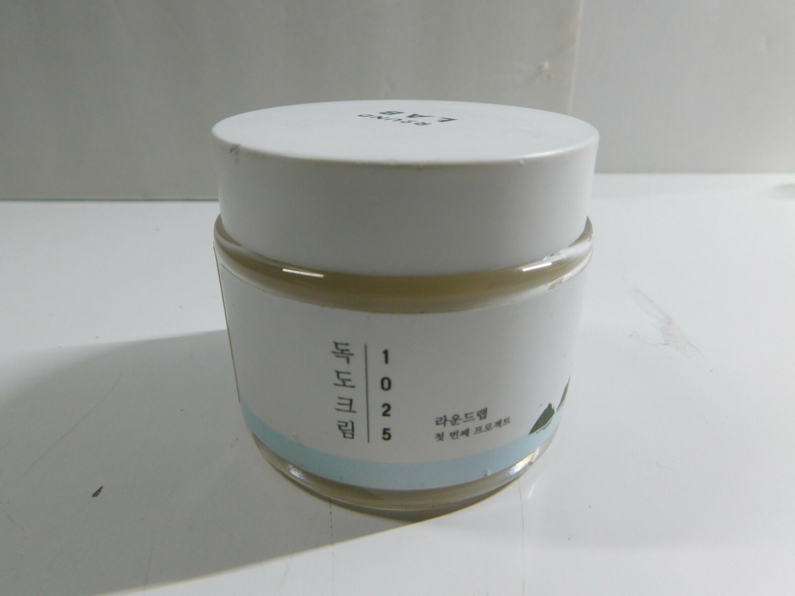 Round Lab 1025 Dokdo Cream 80ml. ROUNDLAB 1025 Dokdo Eye Cream 30ml (47 г). Увлажняющий крем Round Lab 1025 Dokdo Light Cream 80 мл. ROUNDLAB 1025 Dokdo sleeping Pack мини.