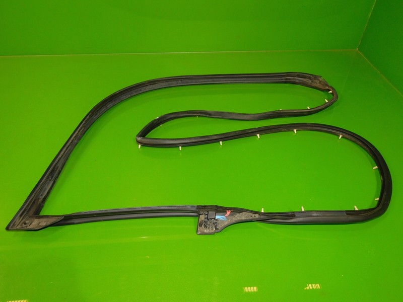 06-13 IS250 IS350 OE passenger right front door frame rubber weather strip seal