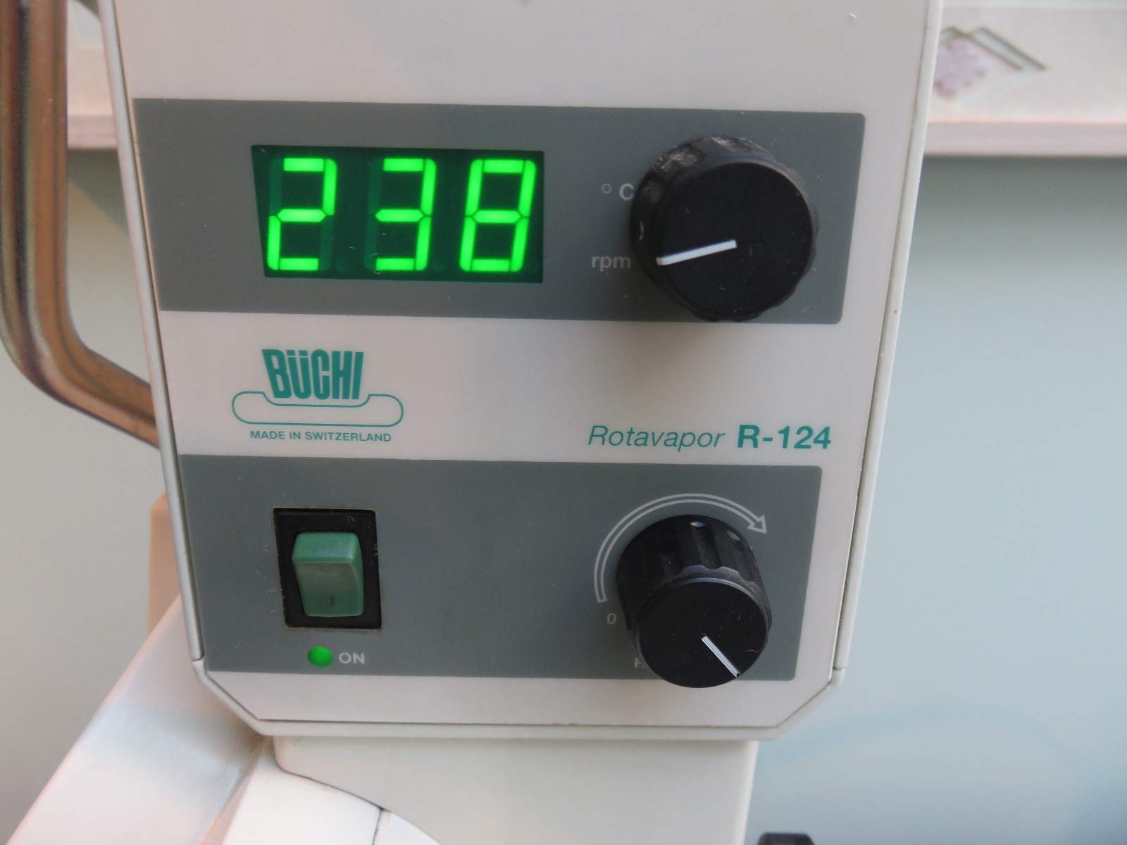 Buchi  rotavapor rotary evaporator R-124 with B-481 water bath and condenser