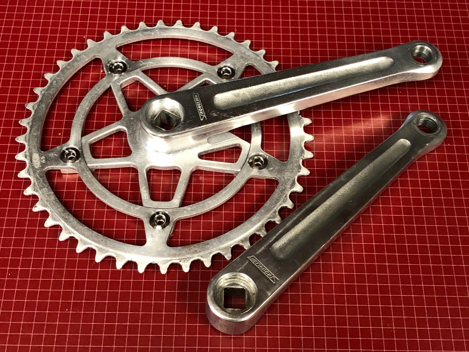 Stronglight Crankset | Stronglight Pulsion Carbon Crankset Stronglight Crankset | Stronglight Pulsion Carbon Crankset