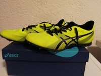 scarpe chiodate asics mezzofondo