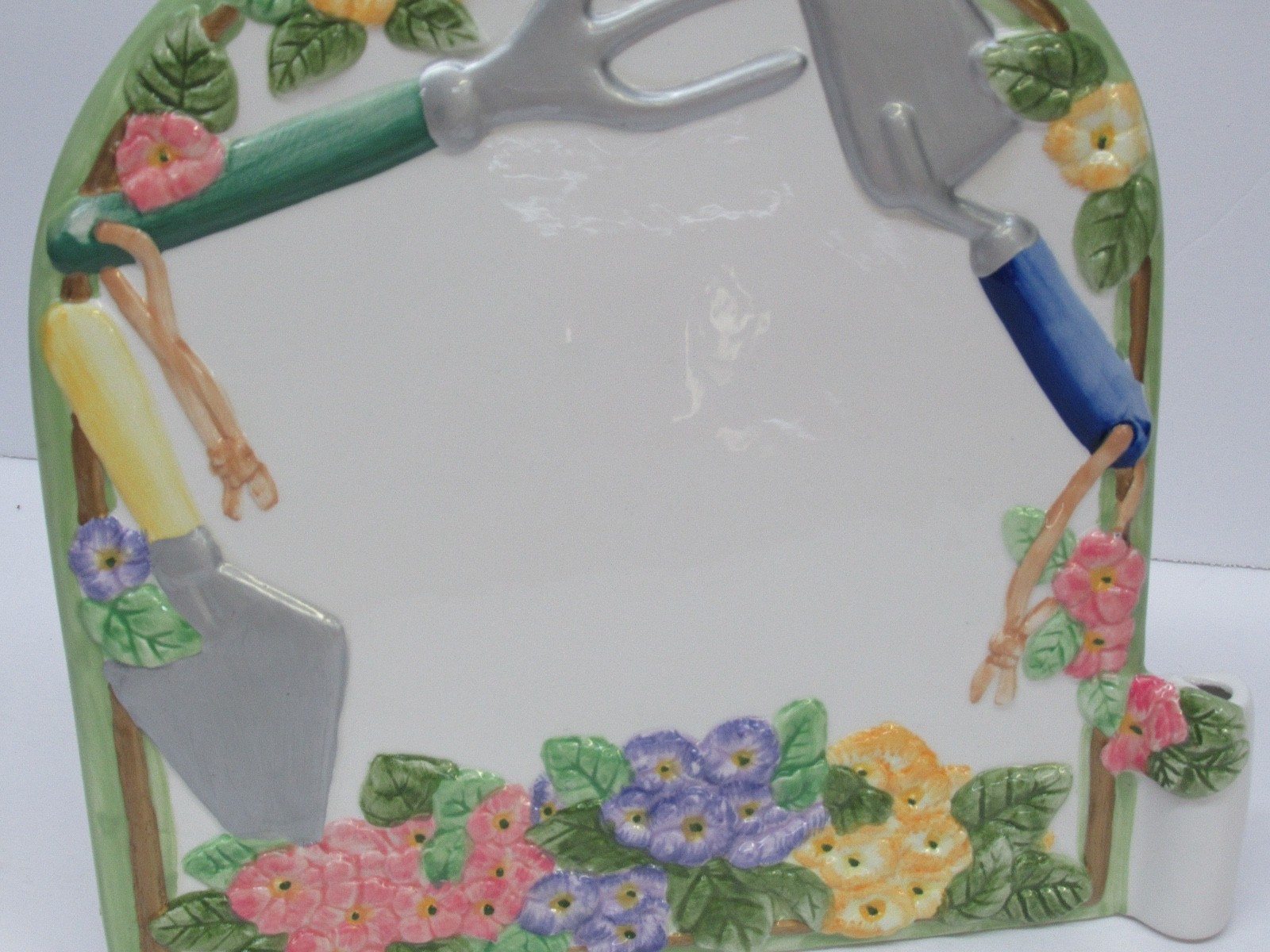 Ceramic Message Board Gardener Gift Summer Shovel Spade Flowers with Pen Holder