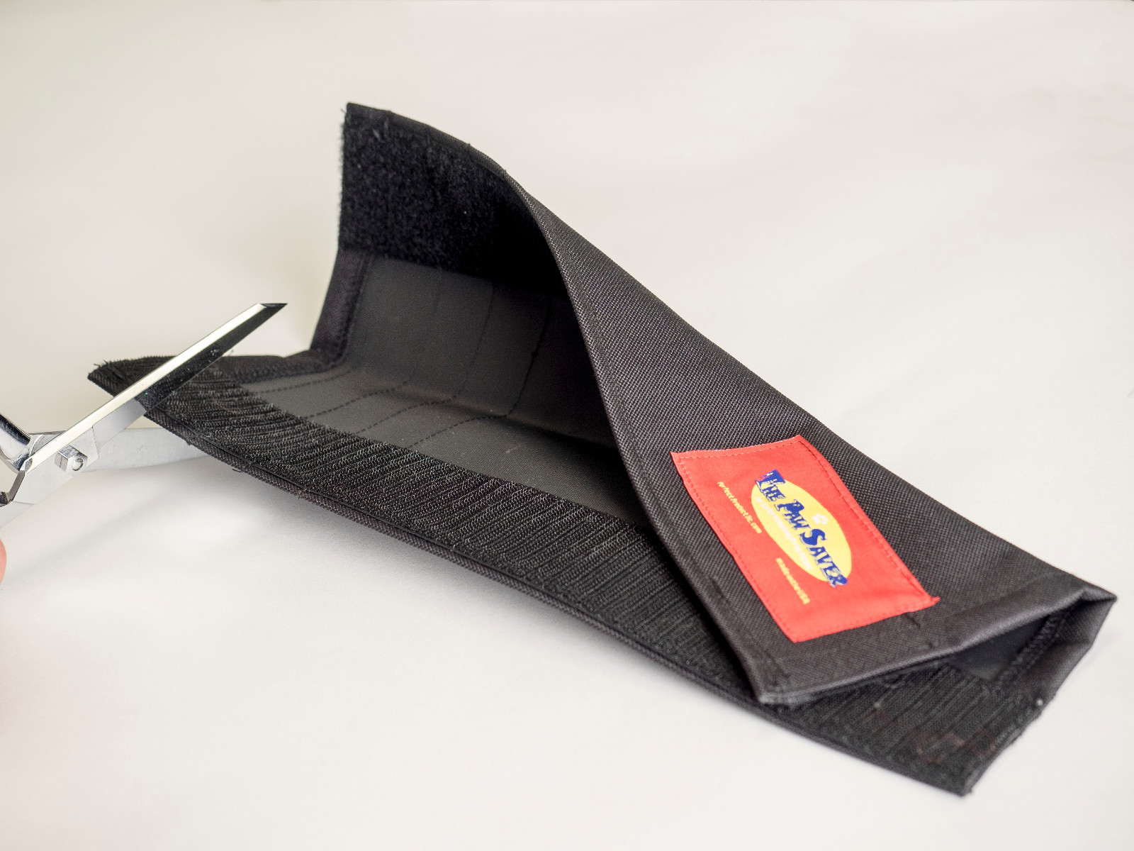 The Paw Saver: Dog Crate/Kennel/Cage Threshold Paw Protector