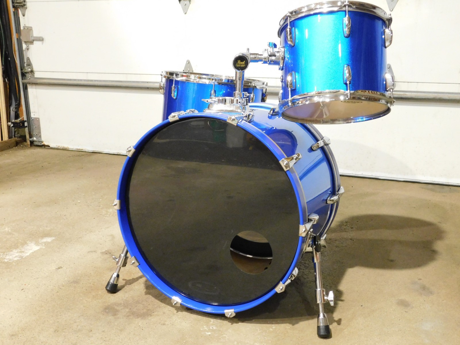 Pearl mid 80's Professional DLX Series drum set.