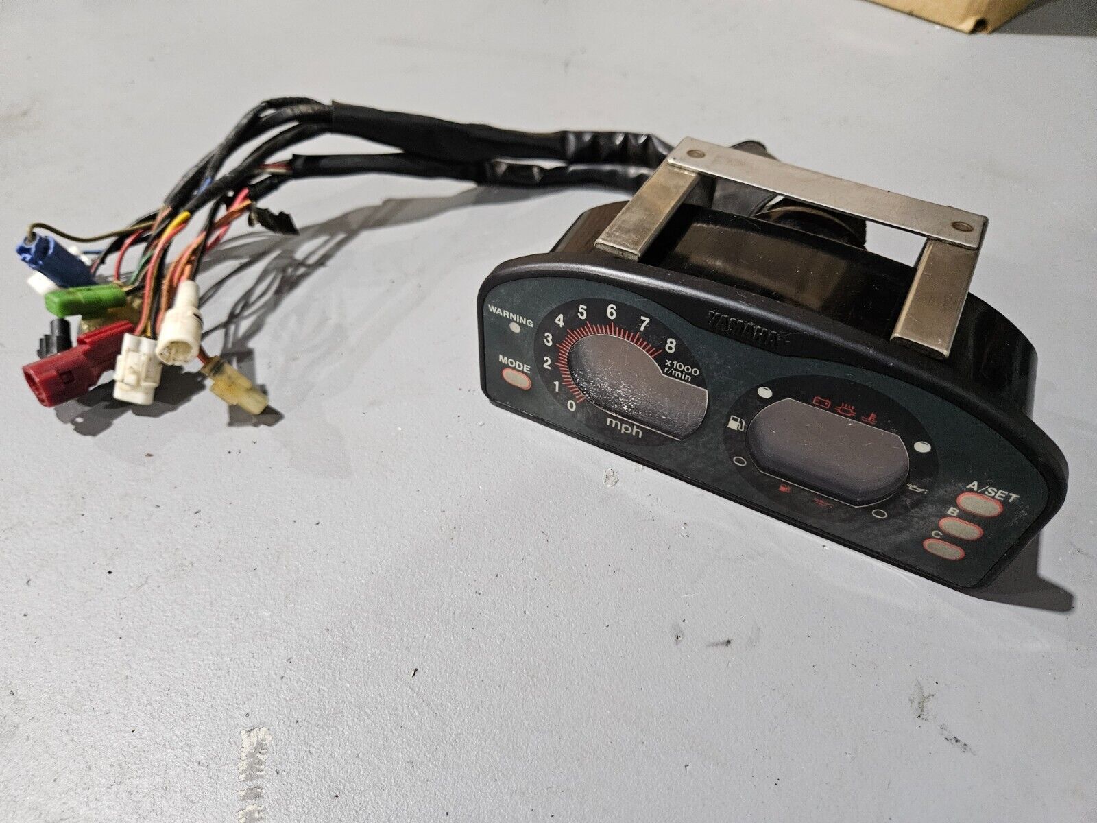 1999-2004 YAMAHA XL XLT 1200 OEM Gauge Cluster Display MFD 1999-2004 YAMAHA XL XLT 1200 OEM Gauge Cluster Display MFD