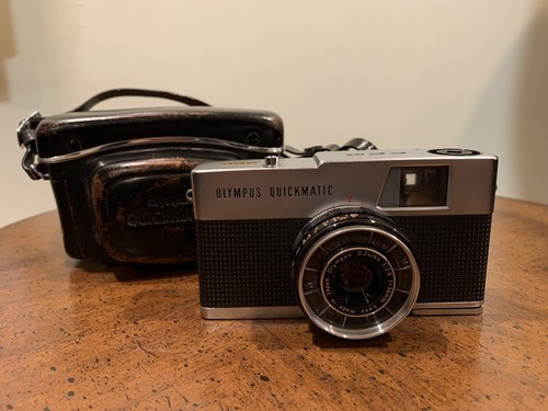 Vintage Olympus Quickmatic EEM 35mm Film Camera 36mm 1:2.8 D