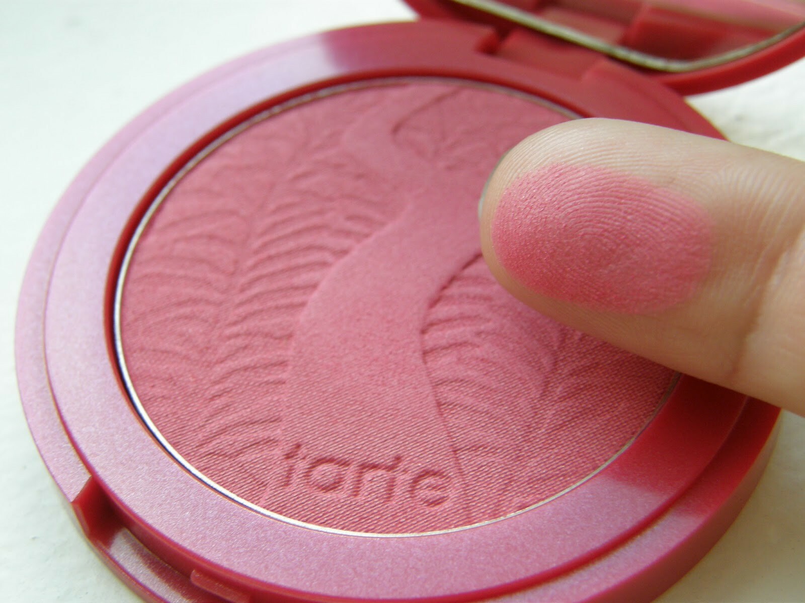 NIB Authentic Tarte Amazonian Clay 12-hour Blush (True Love) MSRP $29