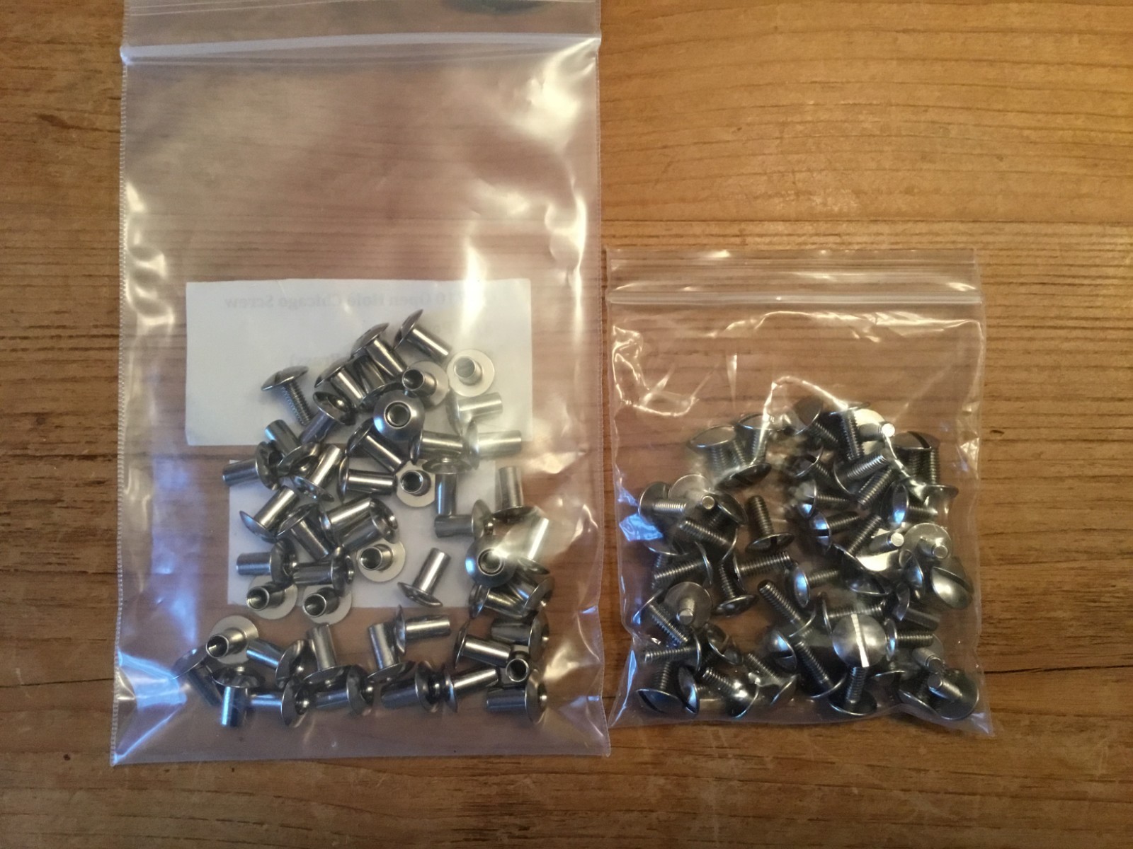 CS7710 Open Hole Chicago Screws, 3/8